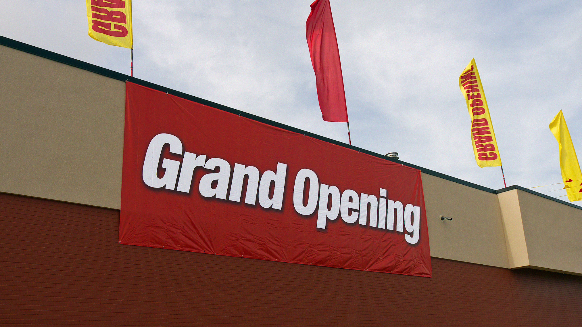 Retail store grand opening on time with Projectmates